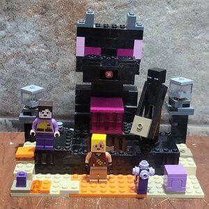 LEGO Minecraft The End Arena Built Set 21242